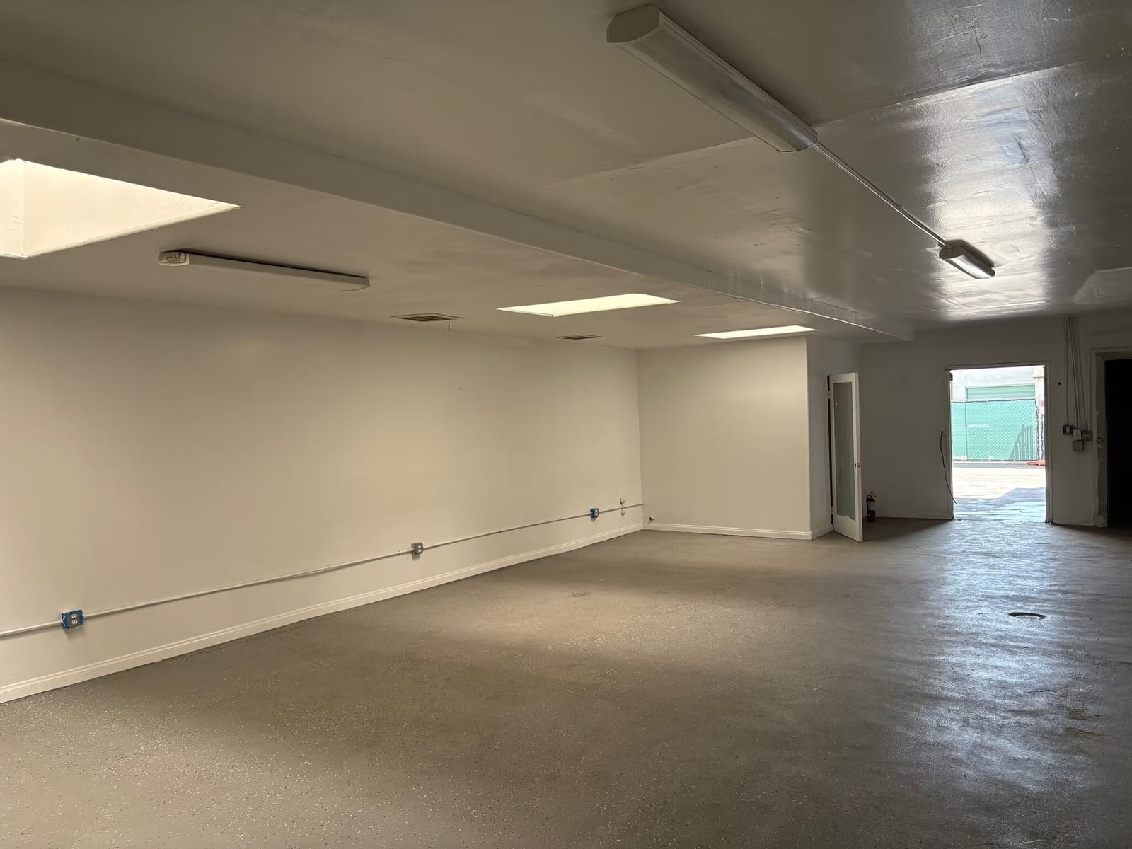 Photo 5 of the rear commercial unit at 3618 W Jefferson Blvd, Los Angeles.